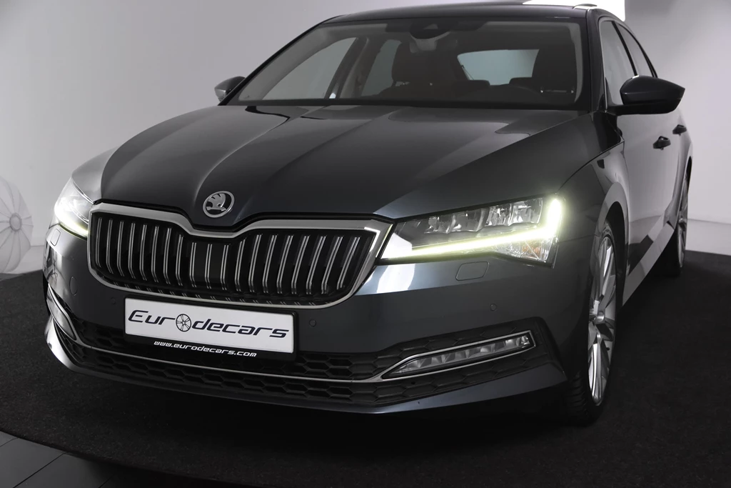 Hoofdafbeelding Škoda Superb