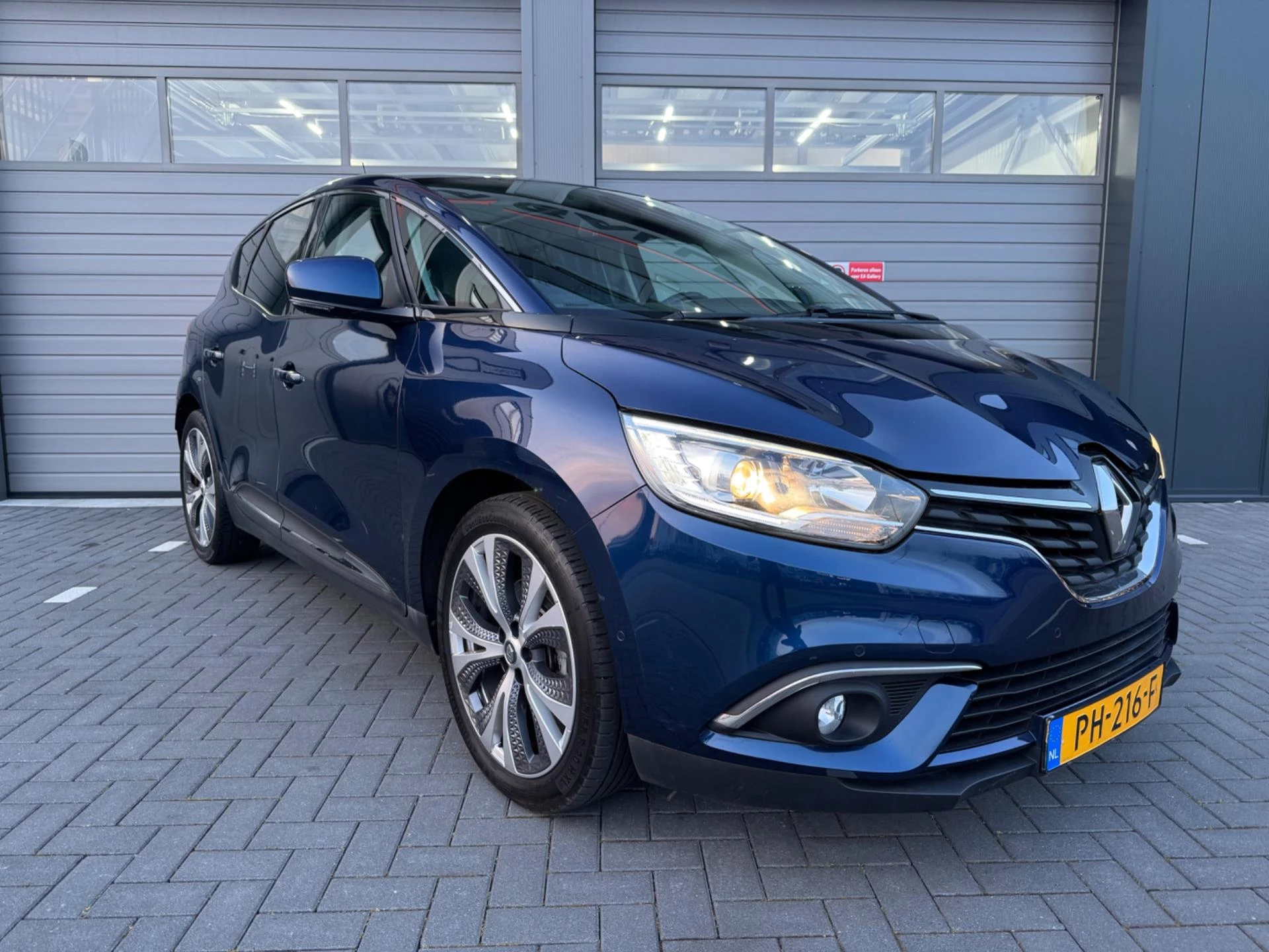 Hoofdafbeelding Renault Scénic