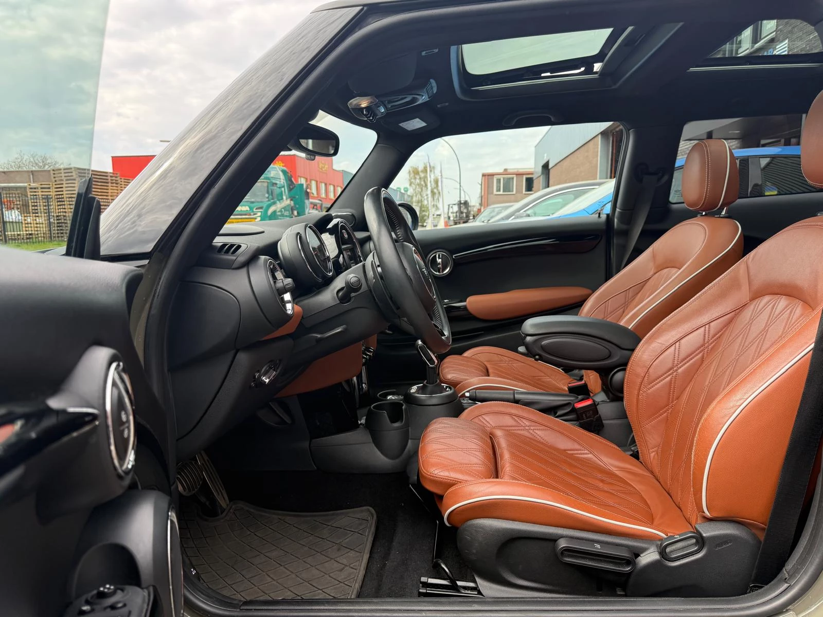 Hoofdafbeelding MINI Cooper