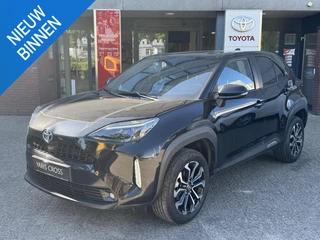 Toyota Yaris Cross 1.5 HYBRID STYLE BLIND SPOT PARK-SENSOREN STOELVERW NAVI CAMERA APPLE/ANDROID KEYLESS 17'' LM-VELGEN AD-CRUISE CLIMA BLUETOOTH