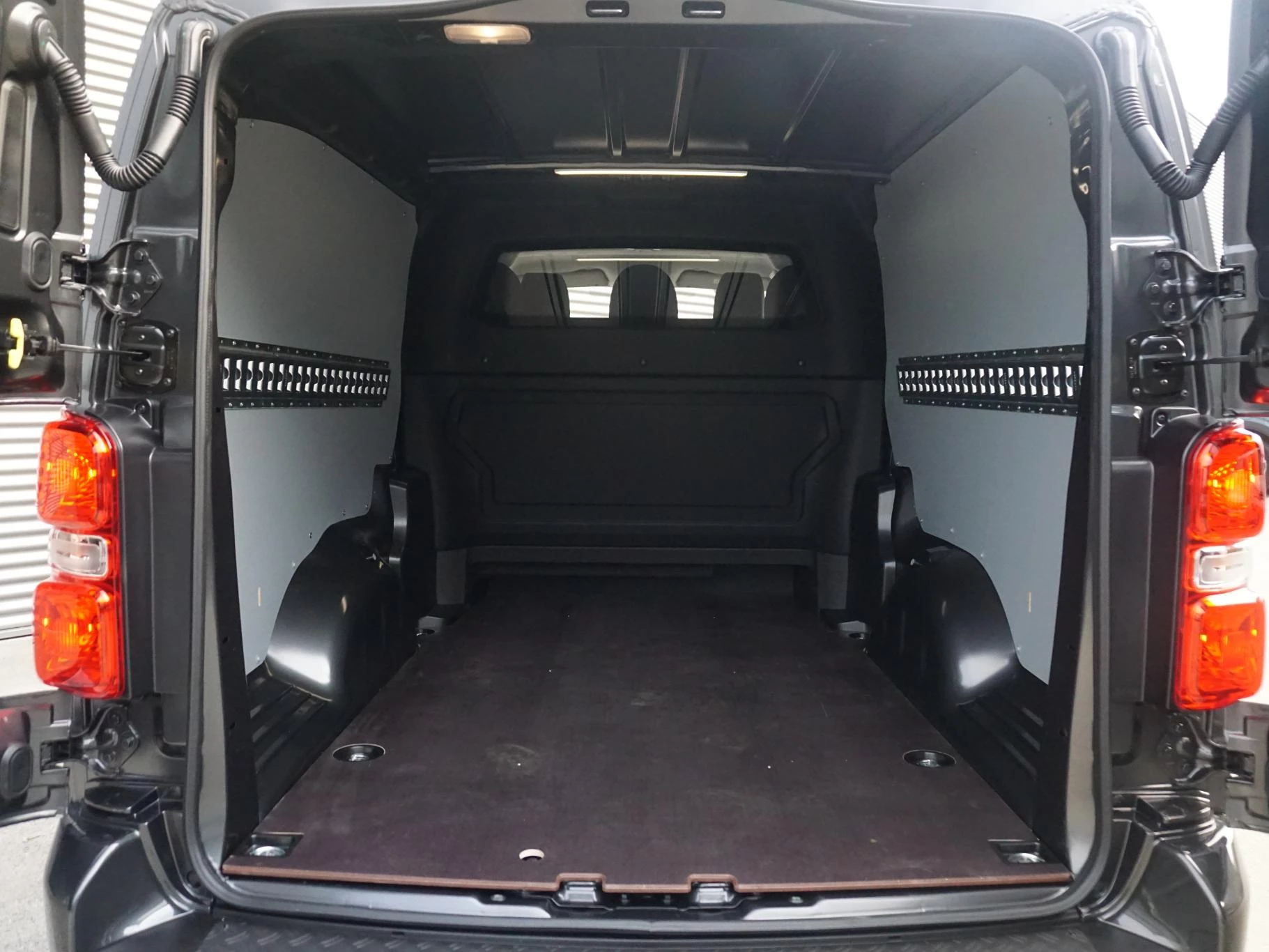 Hoofdafbeelding Opel Vivaro-e