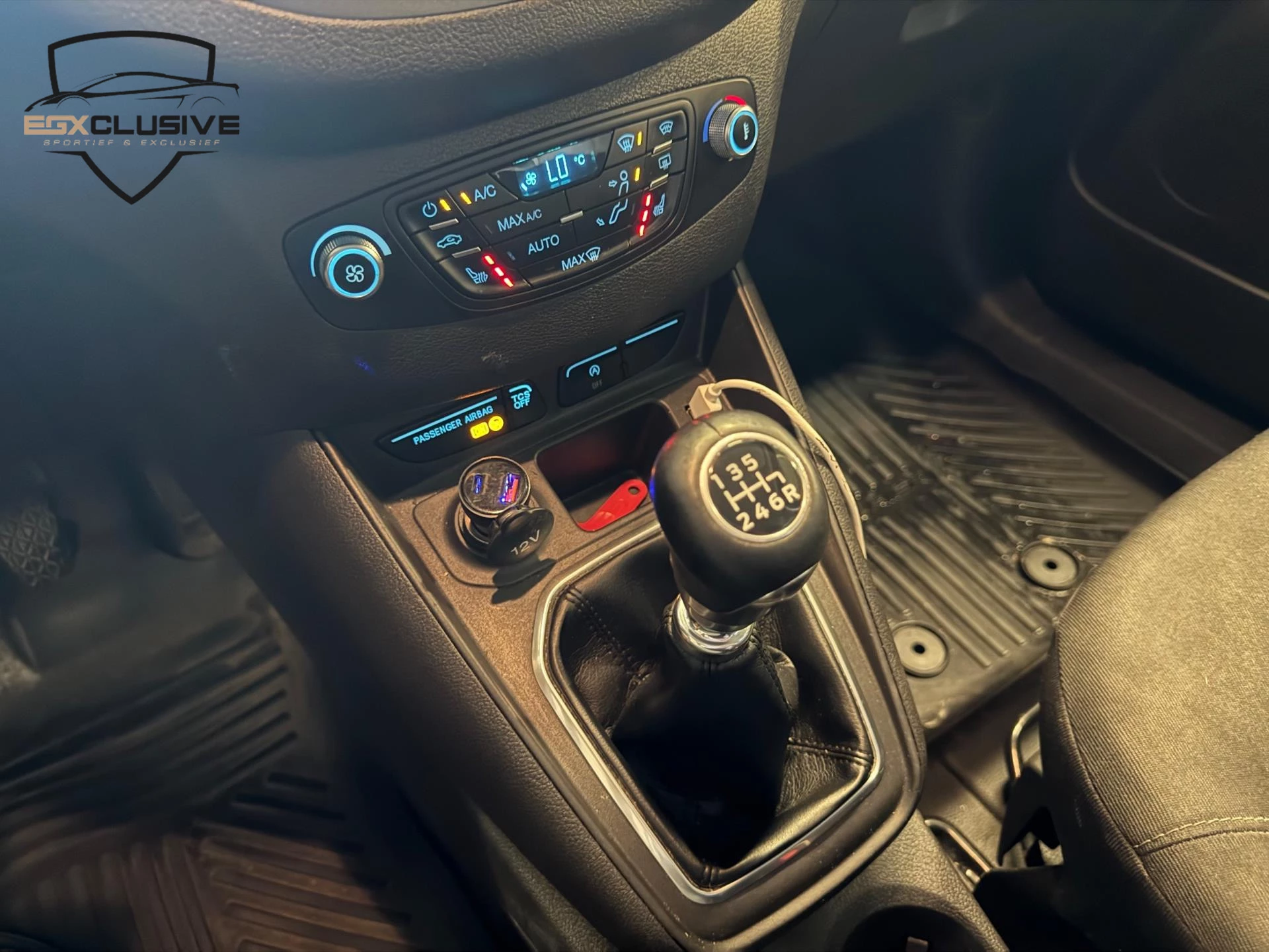 Hoofdafbeelding Ford Transit Courier