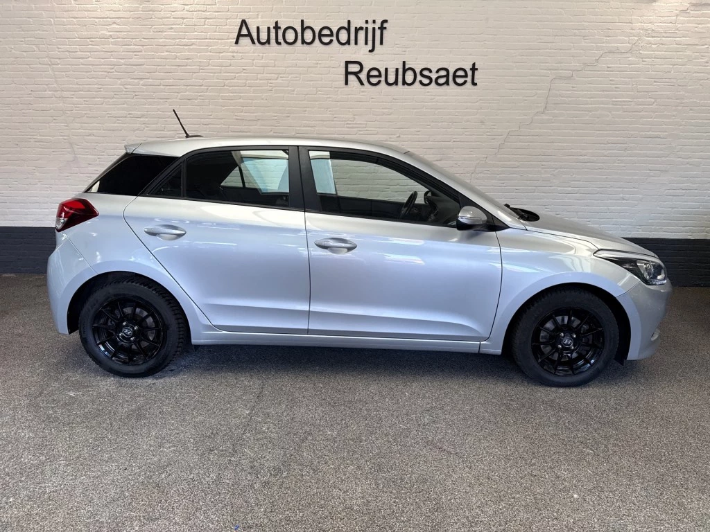 Hoofdafbeelding Hyundai i20
