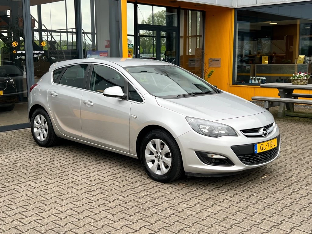 Hoofdafbeelding Opel Astra