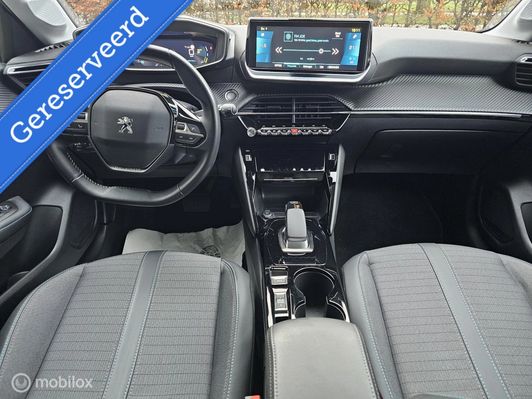 Hoofdafbeelding Peugeot e-208