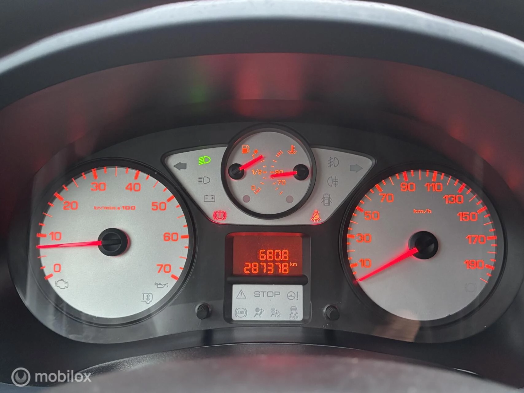 Hoofdafbeelding Peugeot Partner