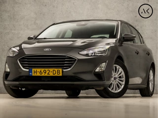 Hoofdafbeelding Ford Focus Ford Focus 1.0 EcoBoost Titanium Sport (APPLE CARPLAY, GROOT NAVI, CLIMATE, CAMERA, KEYLESS, LM VELGEN, SPORTSTOELEN, LED KOPLAMPEN, LANE ASSIST, DAB+, NIEUWSTAAT)