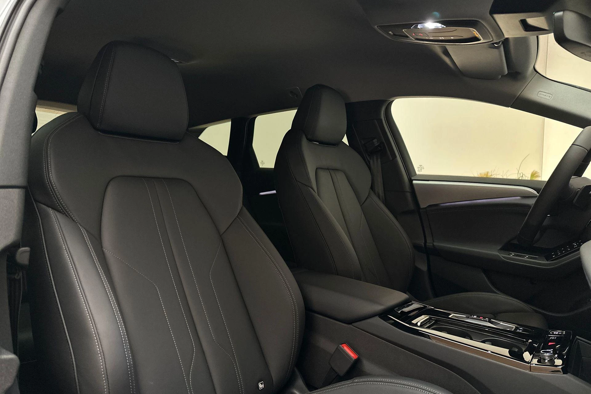 Hoofdafbeelding Audi A6 Avant e-tron