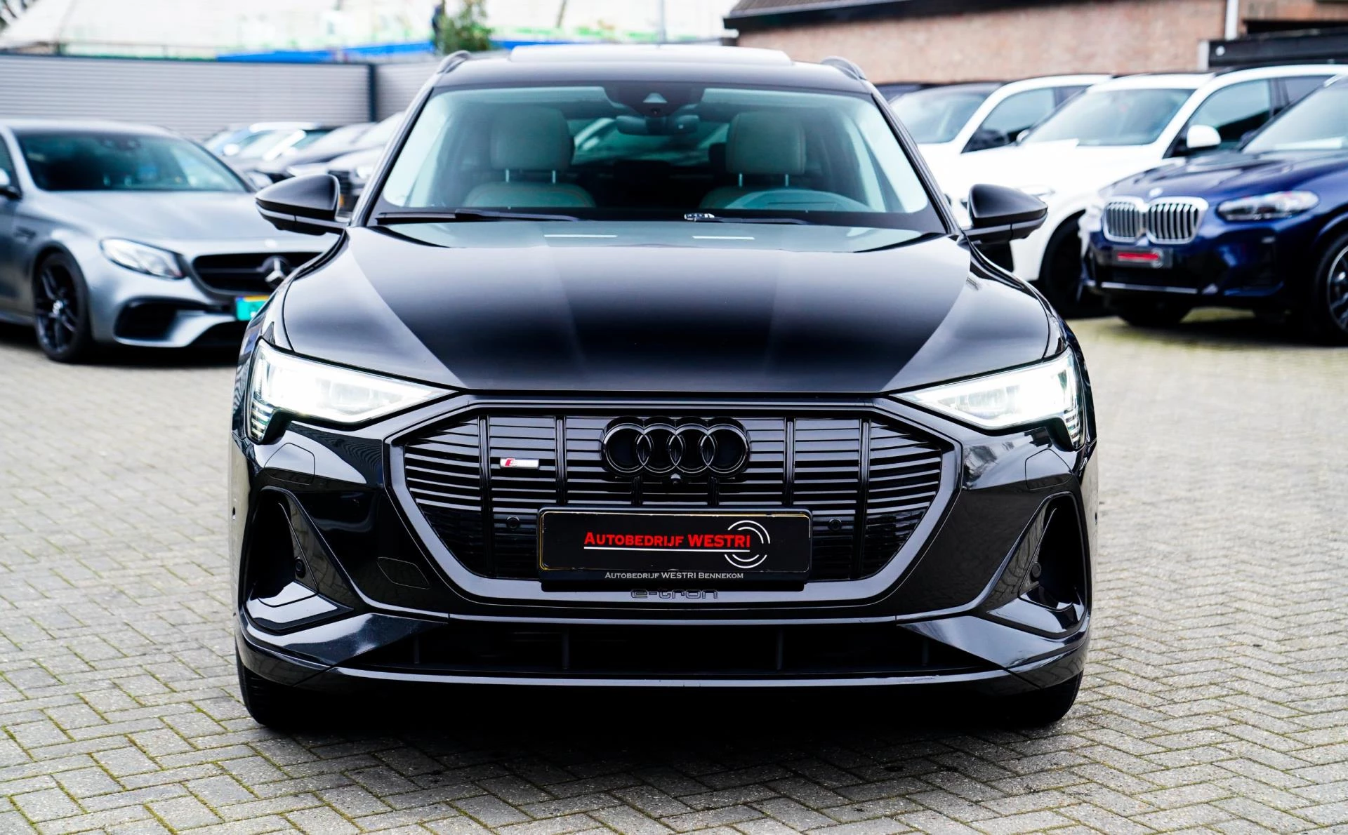 Hoofdafbeelding Audi e-tron
