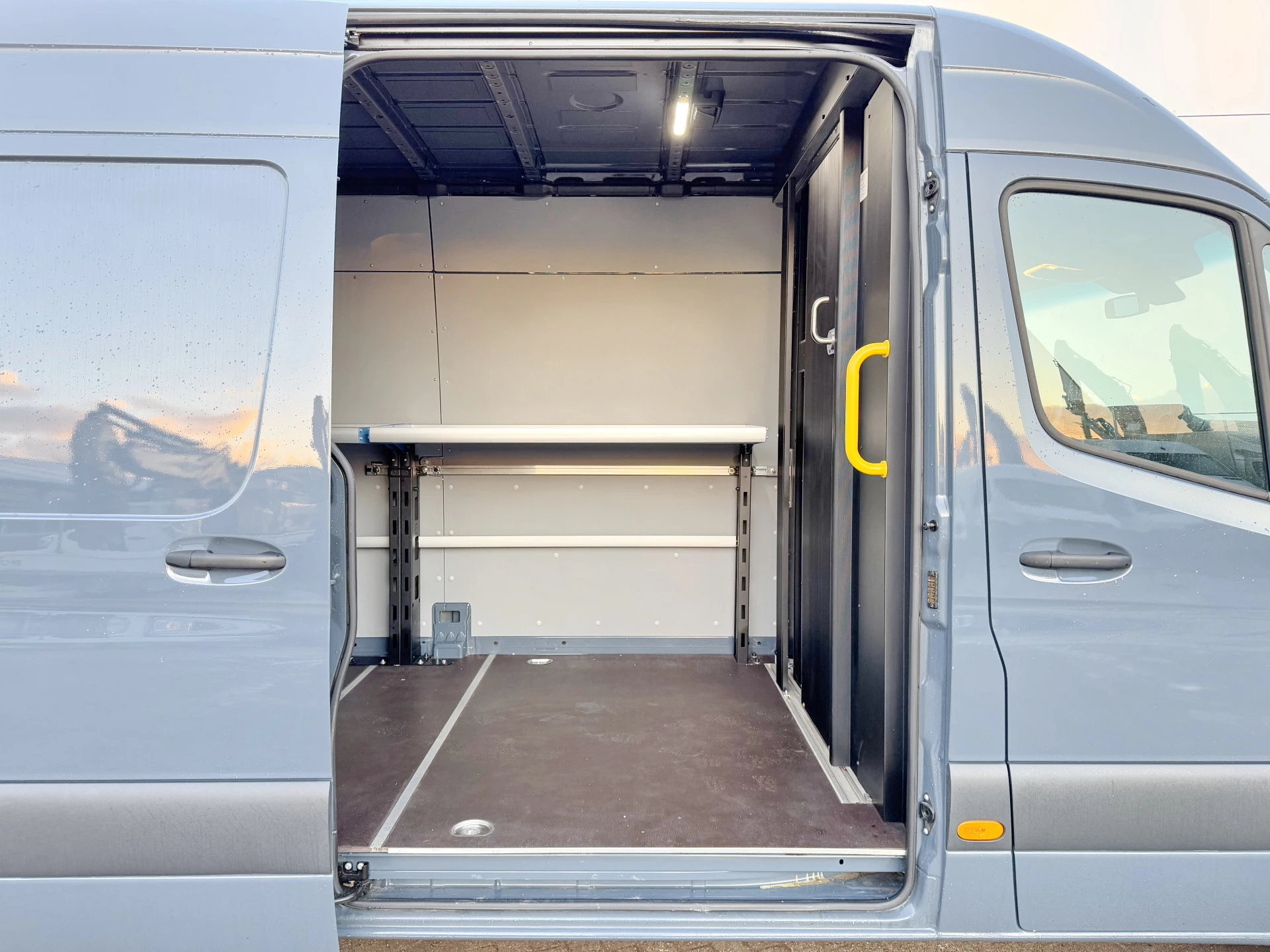 Hoofdafbeelding Mercedes-Benz eSprinter