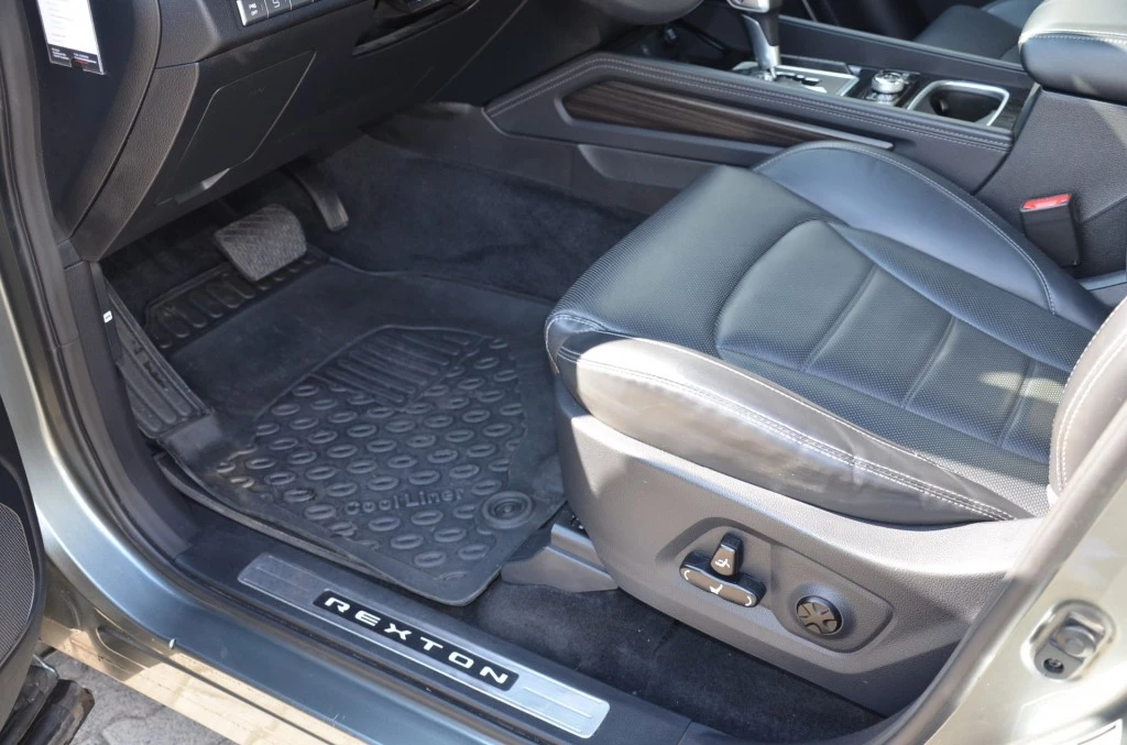 Hoofdafbeelding SsangYong Rexton