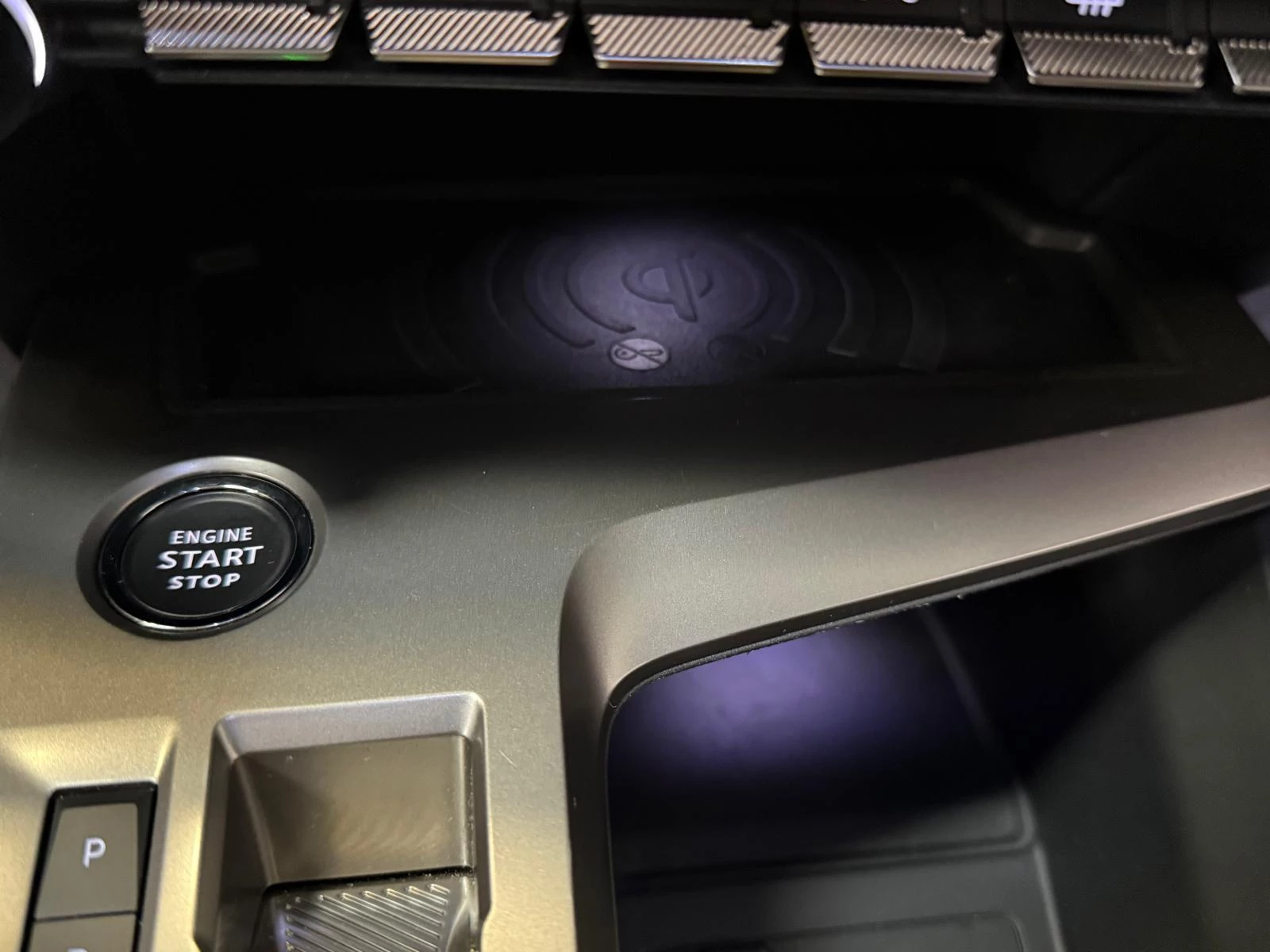 Hoofdafbeelding Peugeot 408