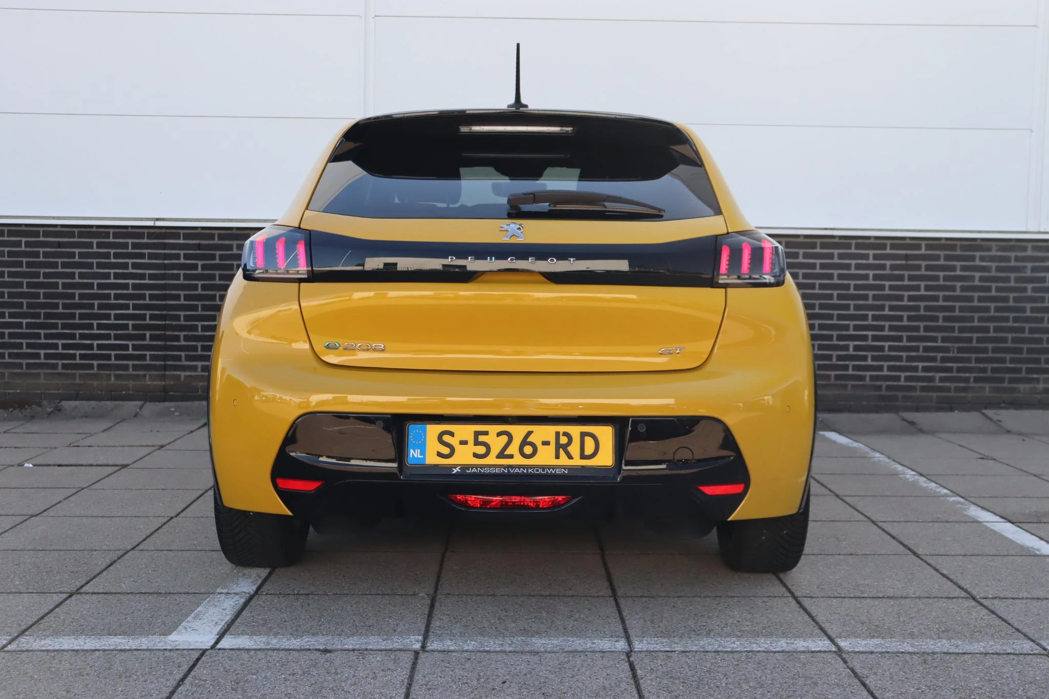 Hoofdafbeelding Peugeot e-208