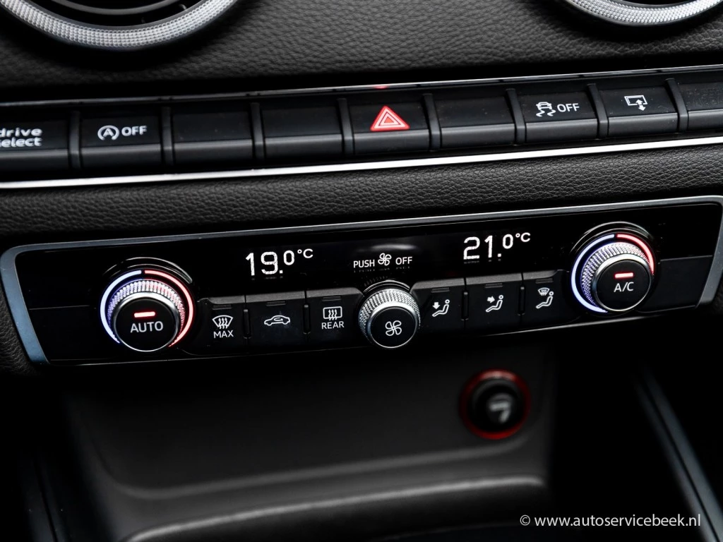 Hoofdafbeelding Audi Cabriolet