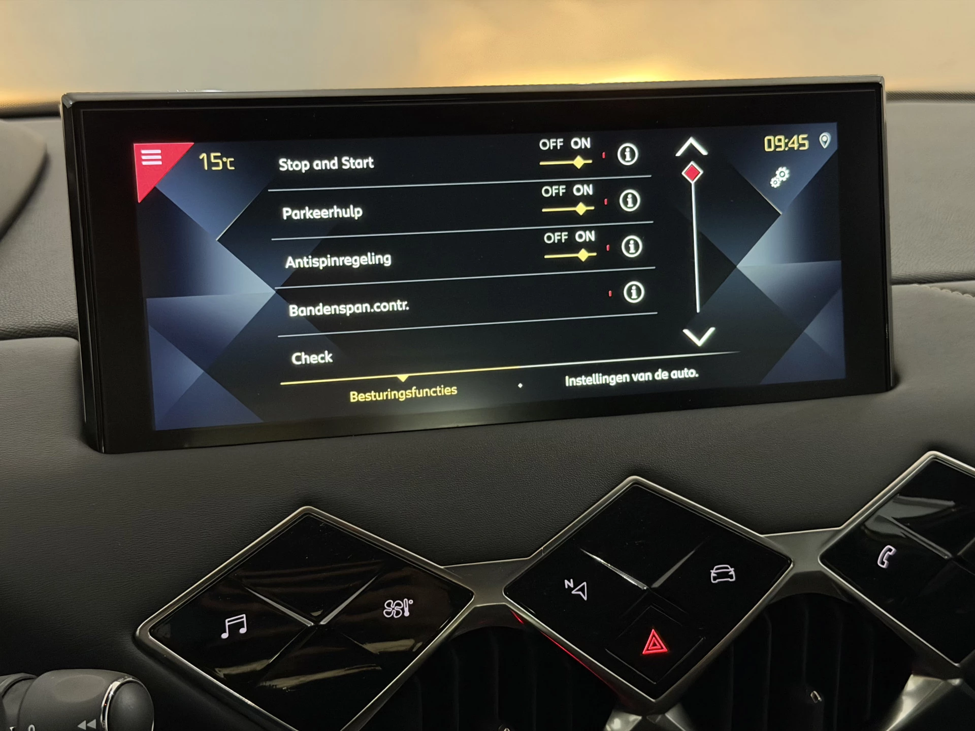 Hoofdafbeelding DS DS 3