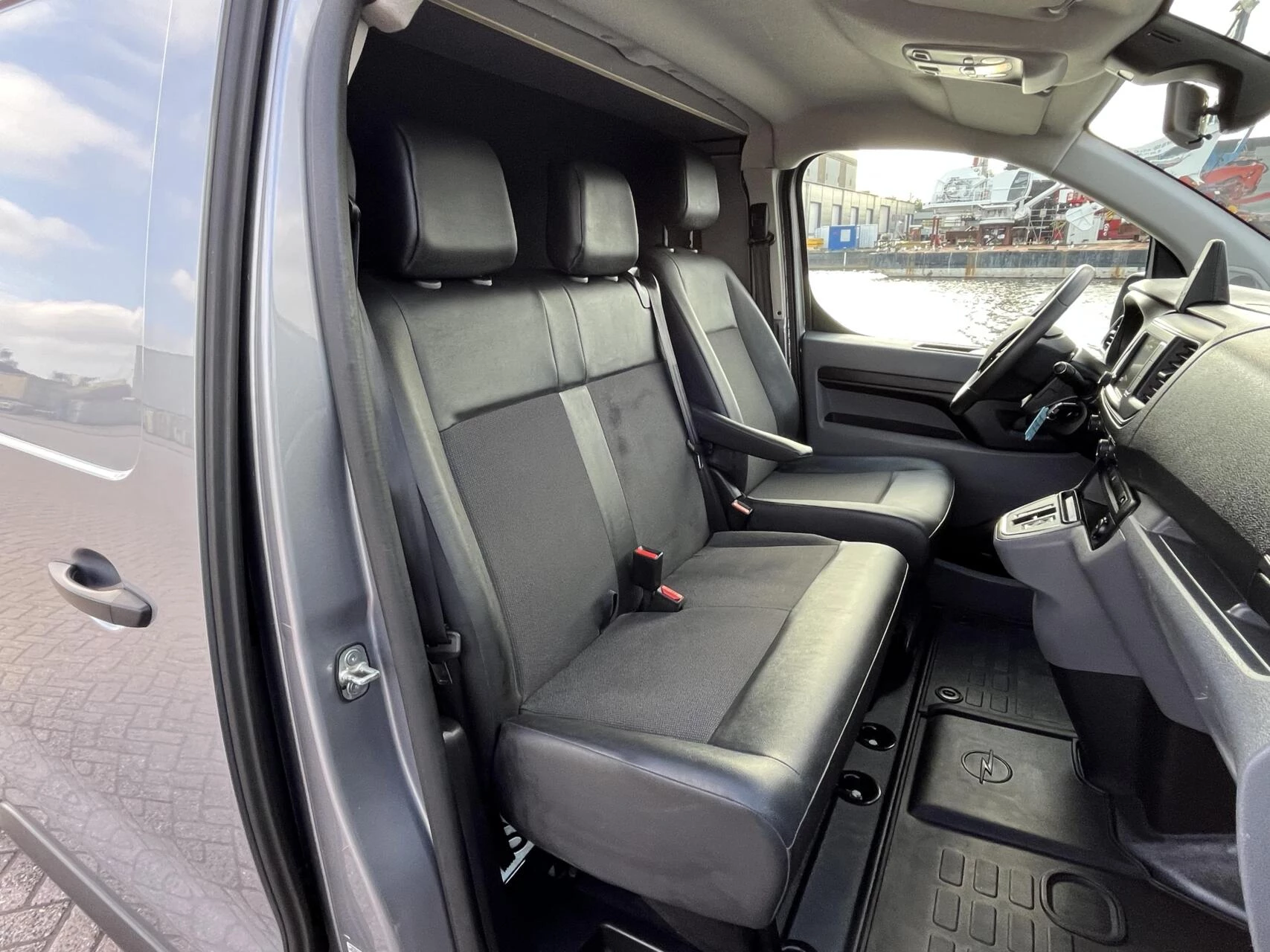 Hoofdafbeelding Opel Vivaro-e