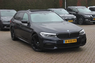 BMW 5 Serie Touring 540i xDrive High Exe. M Sport / Trekhaak / Panoramadak / 360Camera / Head-up / Leder / 19'' / Harman Kardon / CarPlay / Stoelventilatie / Stuur+Stoelverwarming / 4zone / Dodehoek / DAB / ACC