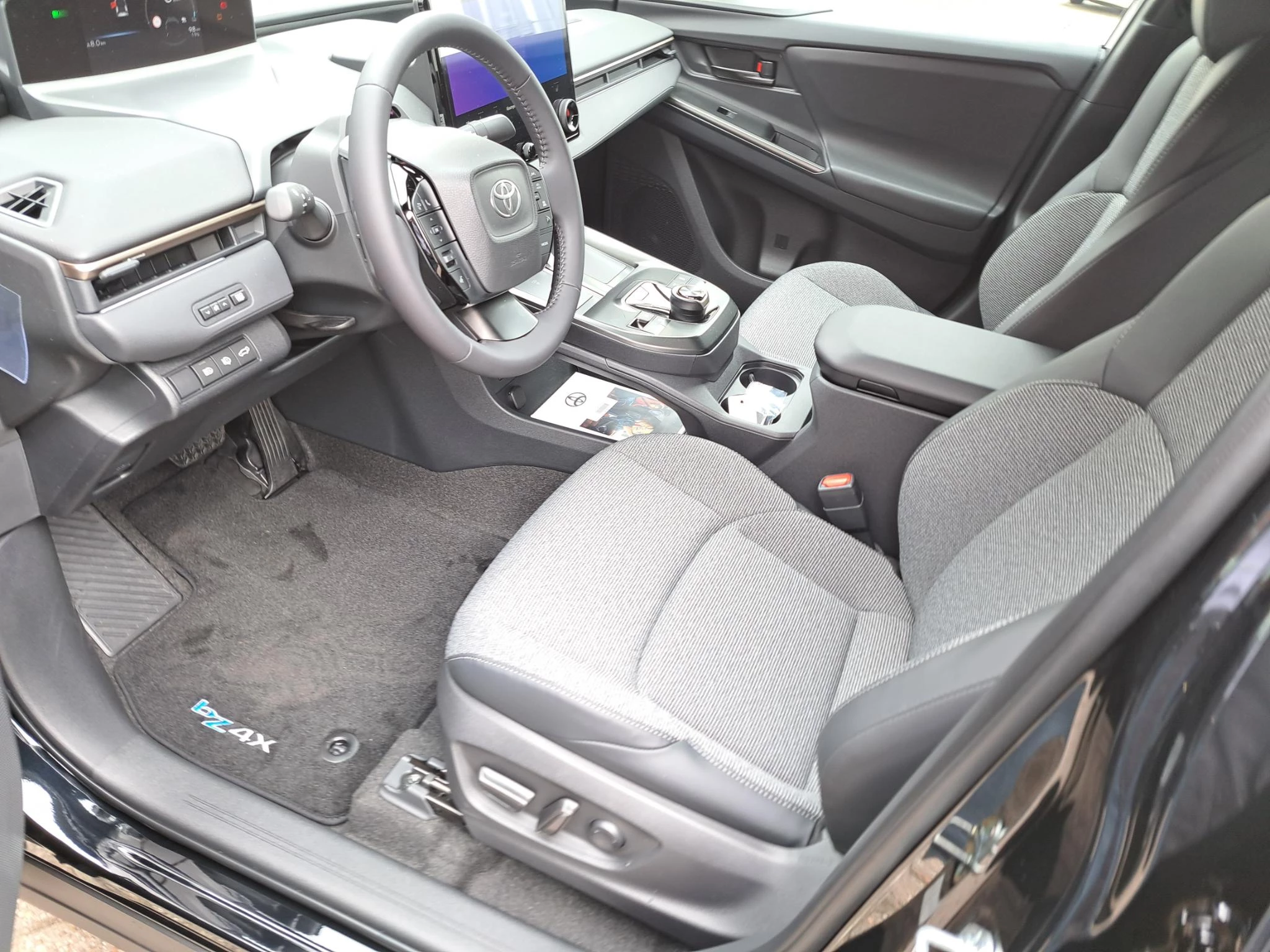 Hoofdafbeelding Toyota bZ4X