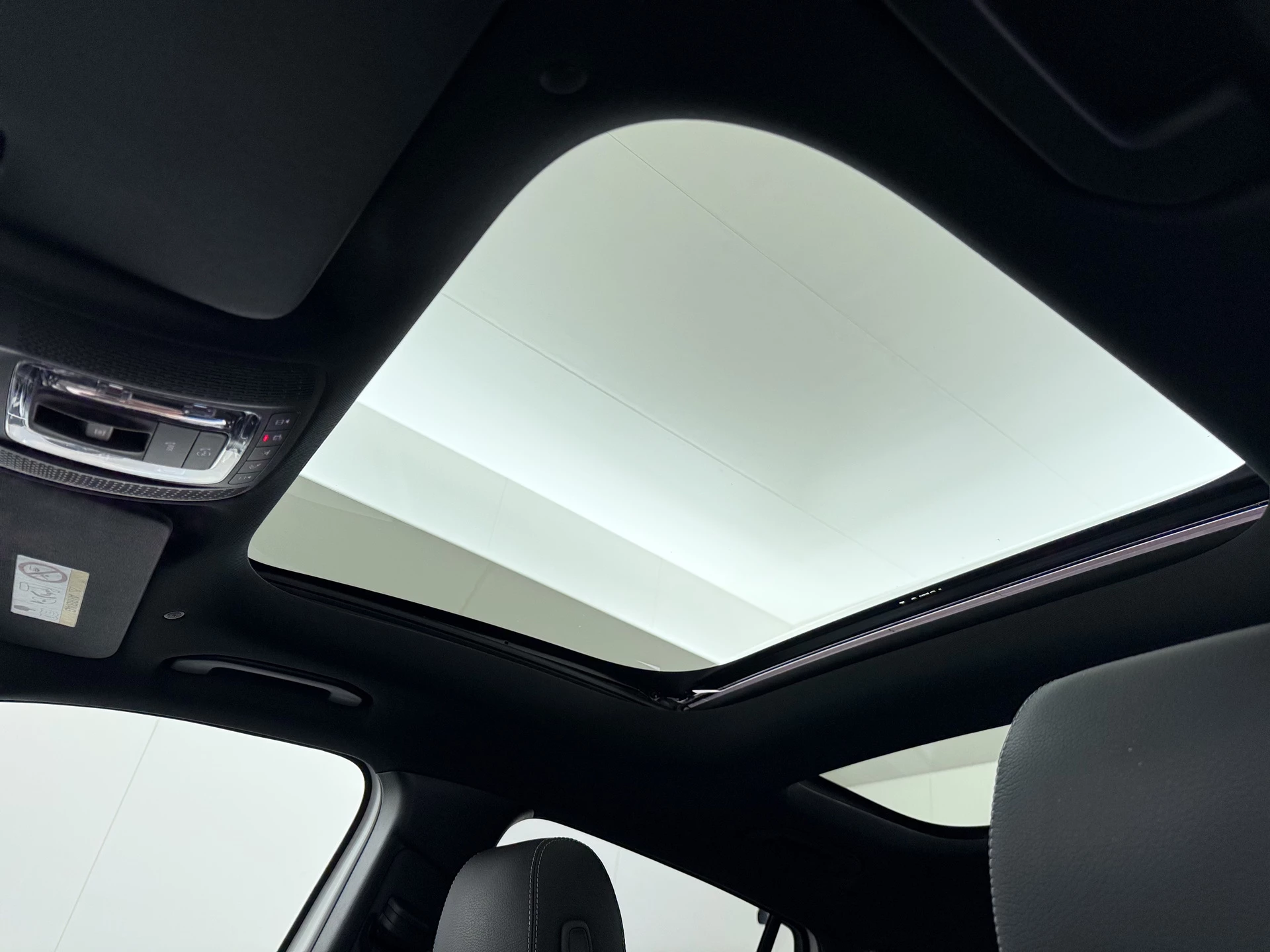 Hoofdafbeelding Mercedes-Benz EQA
