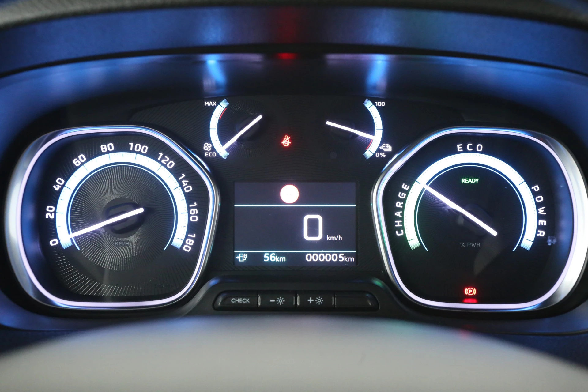Hoofdafbeelding Peugeot e-Expert