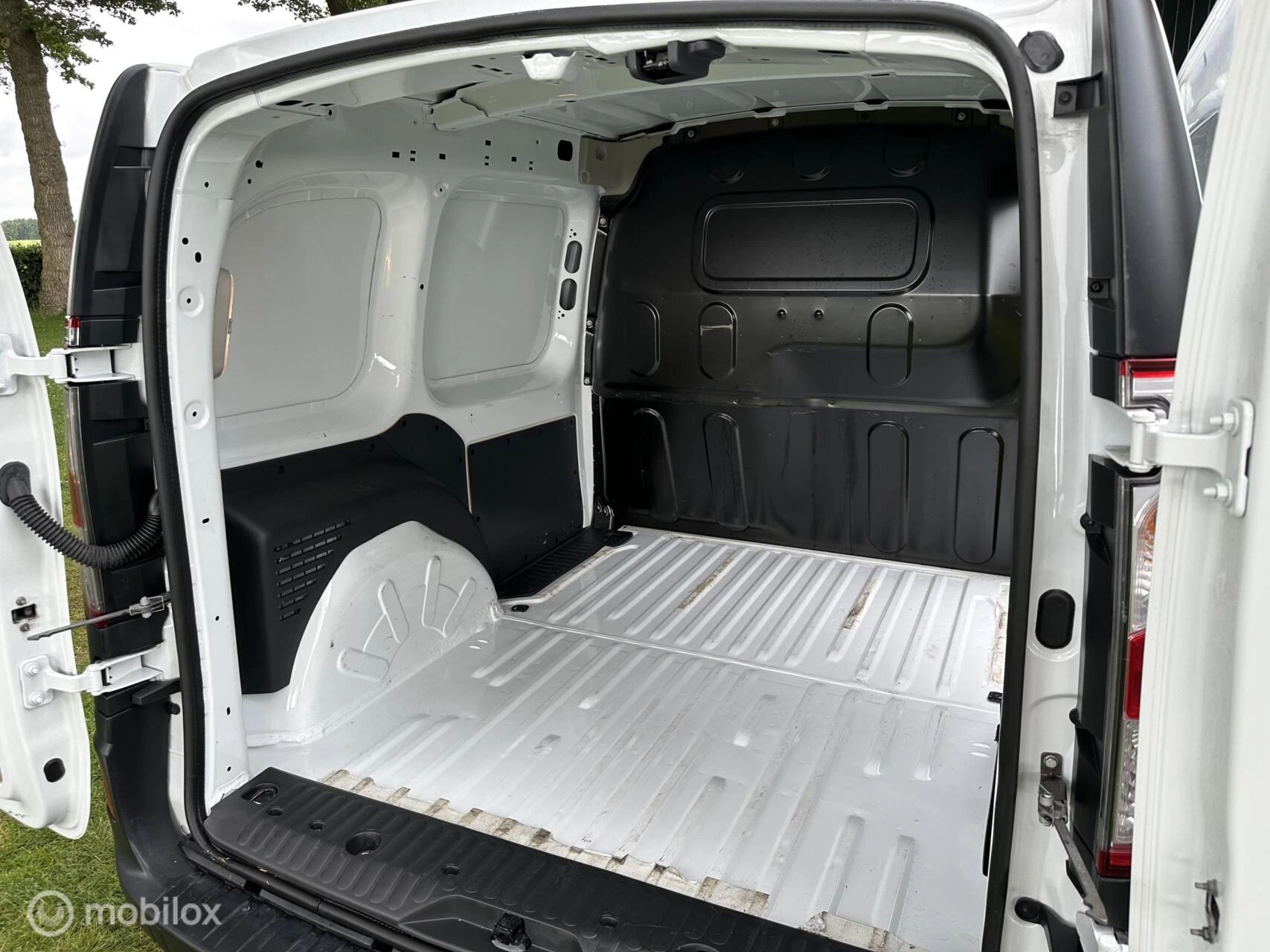 Hoofdafbeelding Nissan NV250