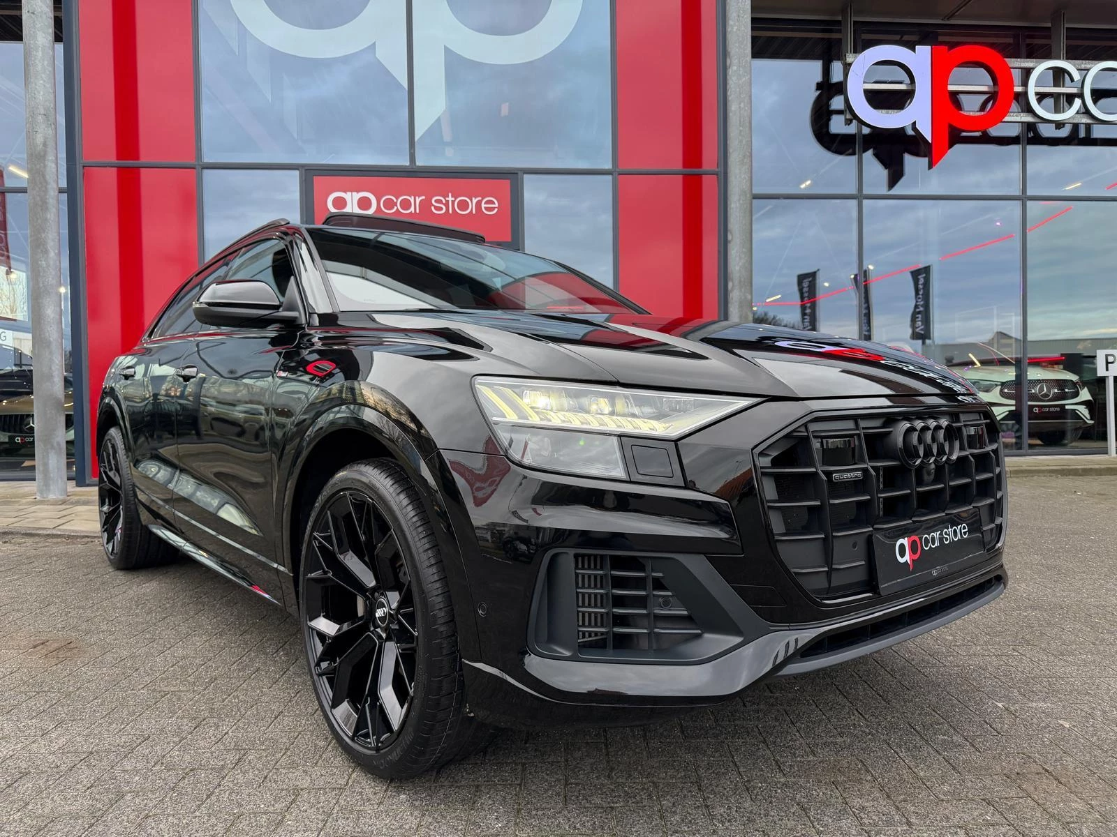 Hoofdafbeelding Audi Q8