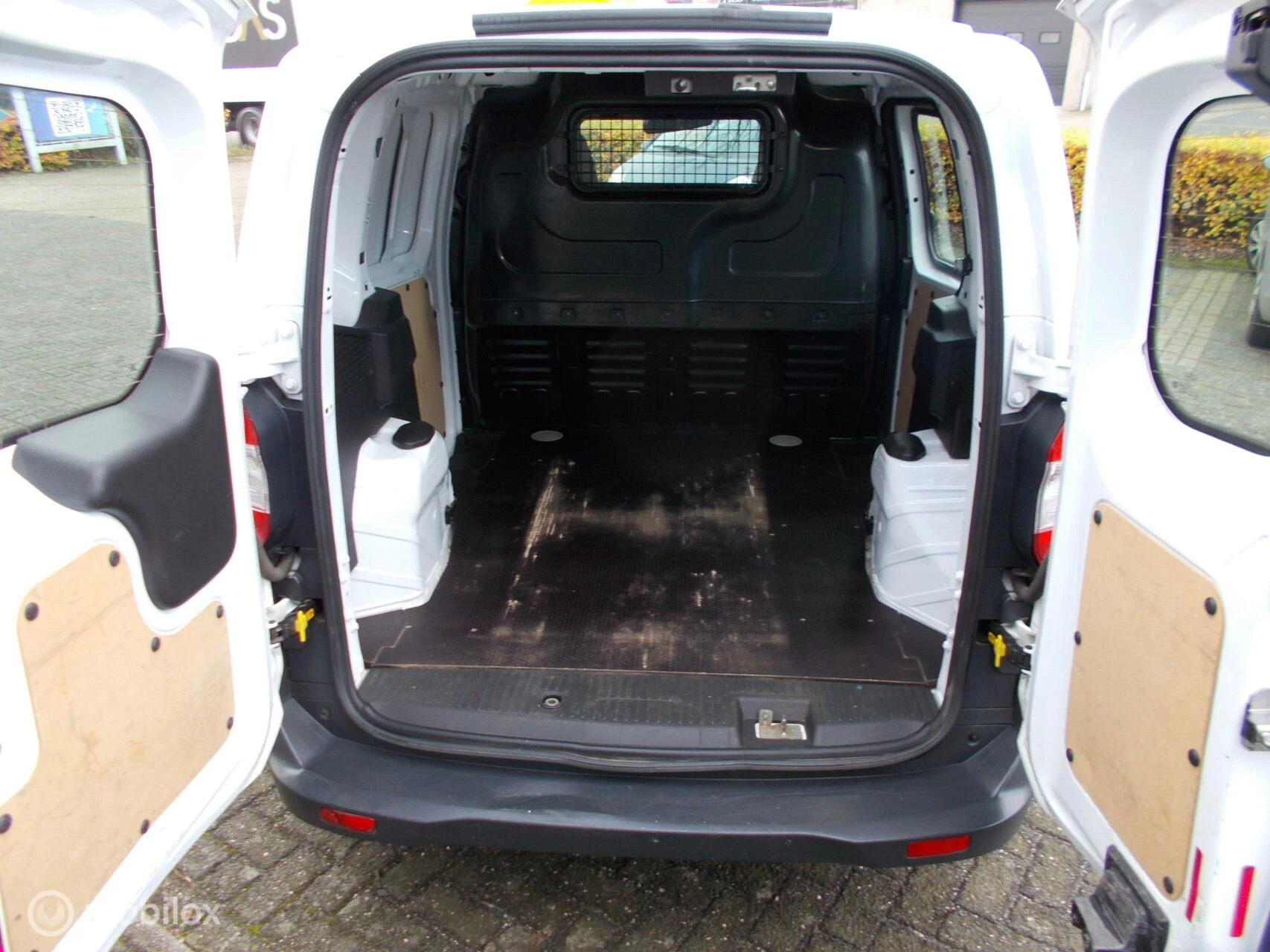 Hoofdafbeelding Ford Transit Courier