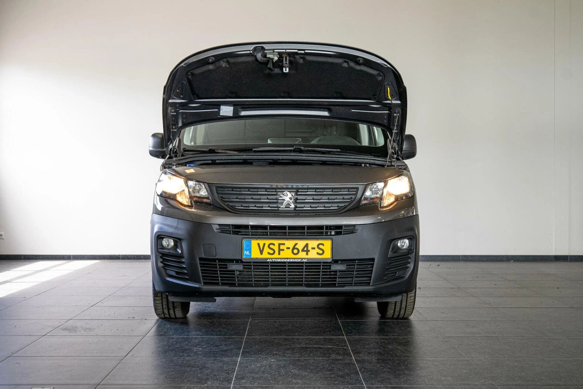 Hoofdafbeelding Peugeot Partner
