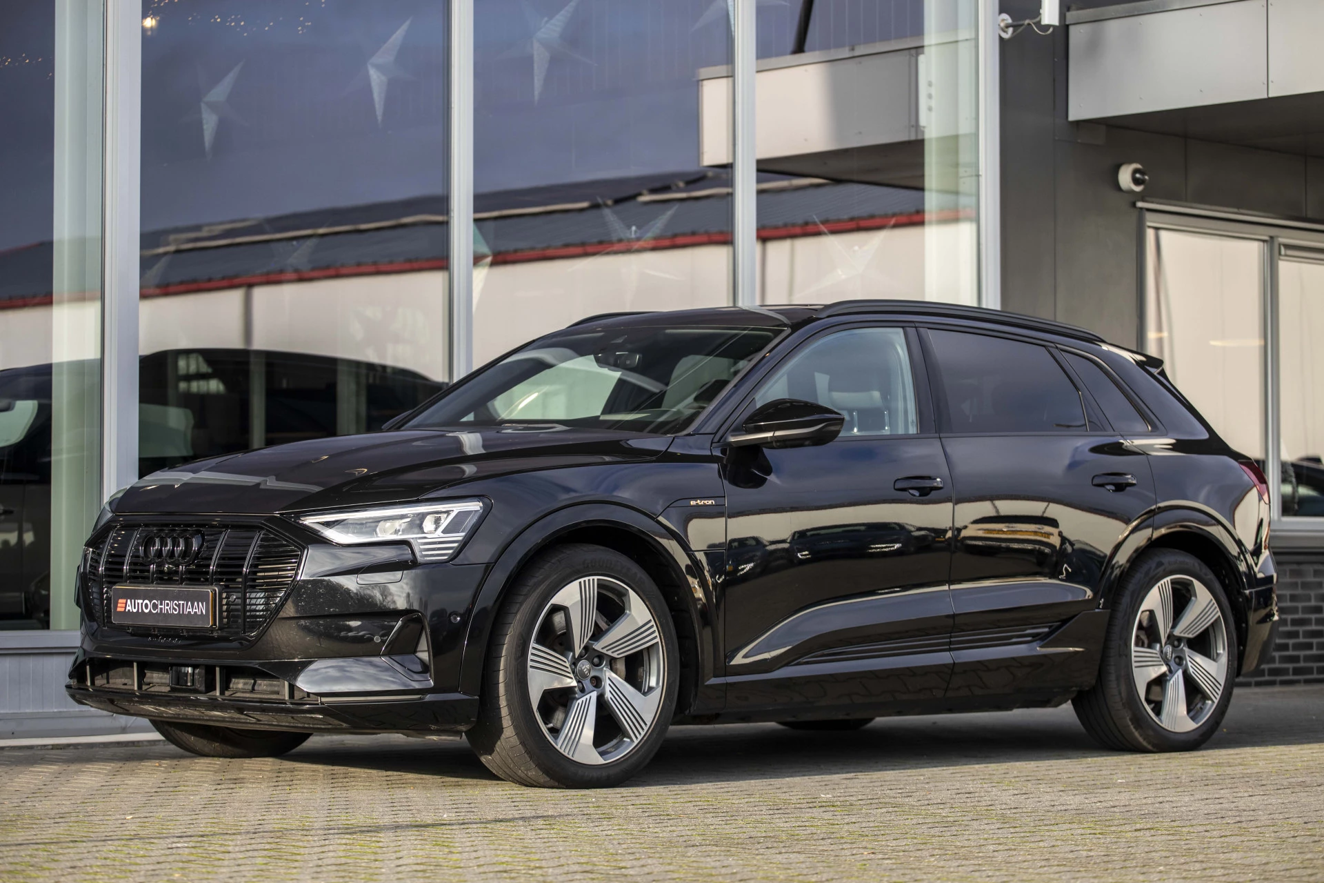 Hoofdafbeelding Audi e-tron
