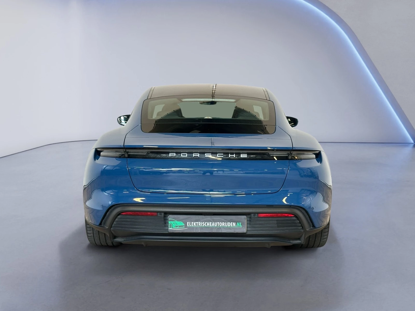 Hoofdafbeelding Porsche Taycan