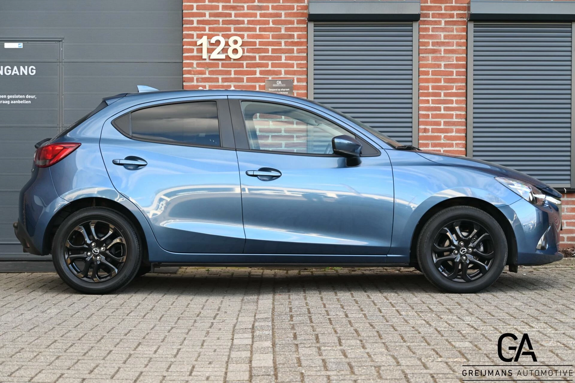 Hoofdafbeelding Mazda 2