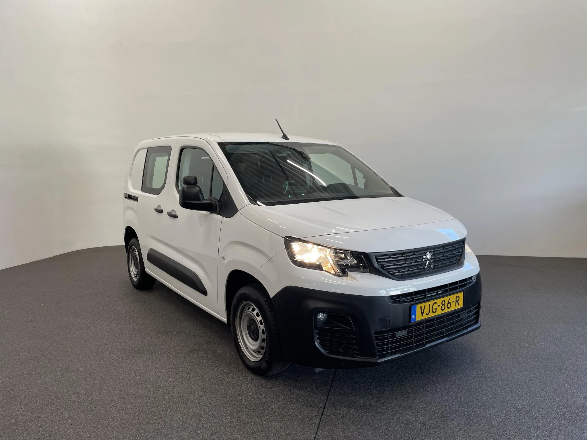 Hoofdafbeelding Peugeot Partner