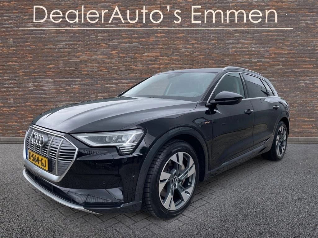 Hoofdafbeelding Audi e-tron