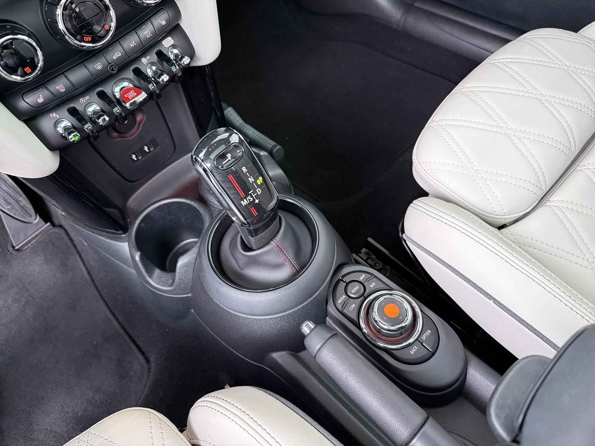 Hoofdafbeelding MINI 3-deurs