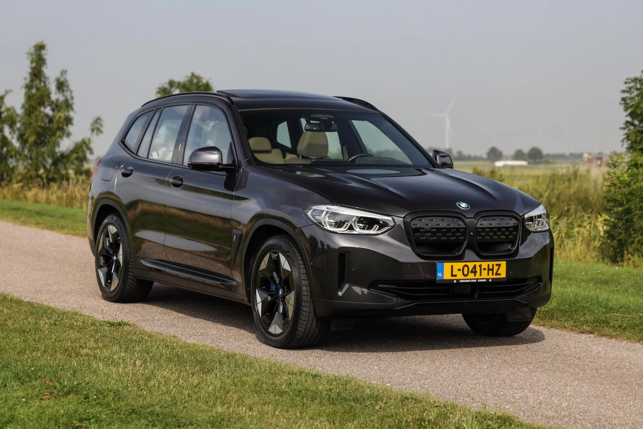 Hoofdafbeelding BMW iX3