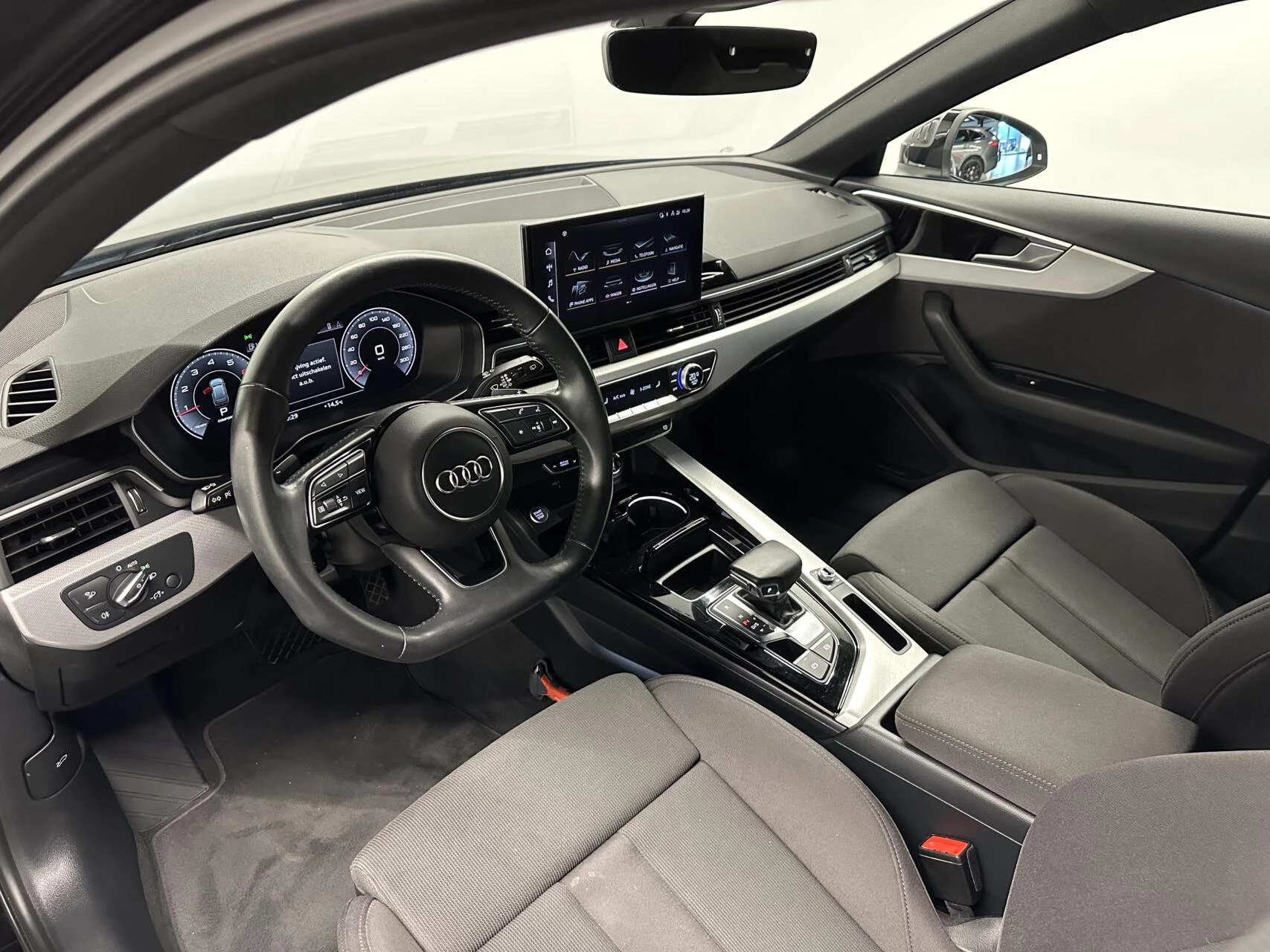 Hoofdafbeelding Audi A4