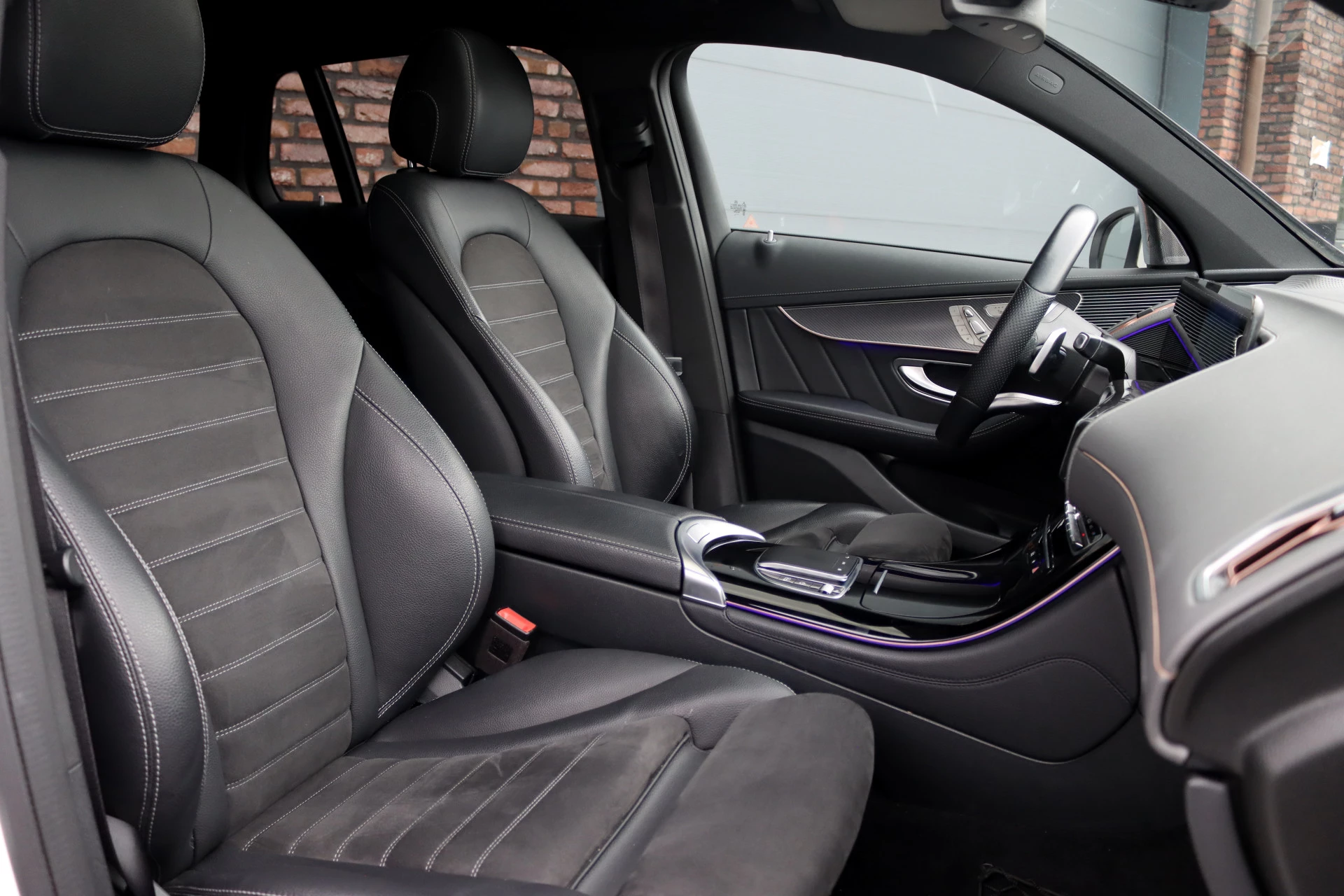 Hoofdafbeelding Mercedes-Benz EQC