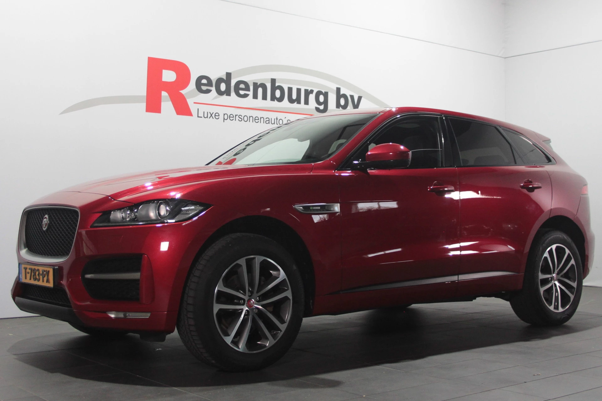 Hoofdafbeelding Jaguar F-PACE