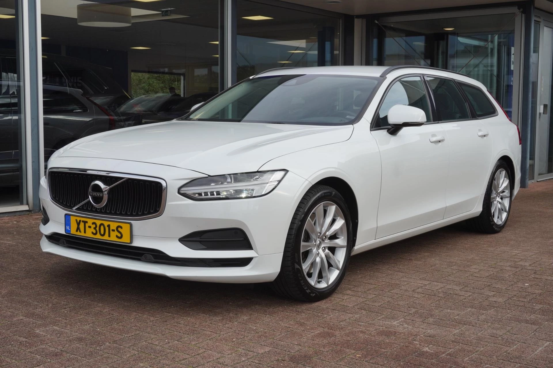 Hoofdafbeelding Volvo V90