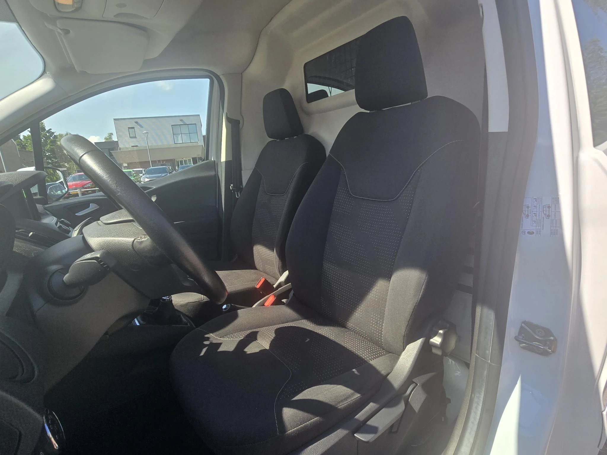 Hoofdafbeelding Ford Transit Courier
