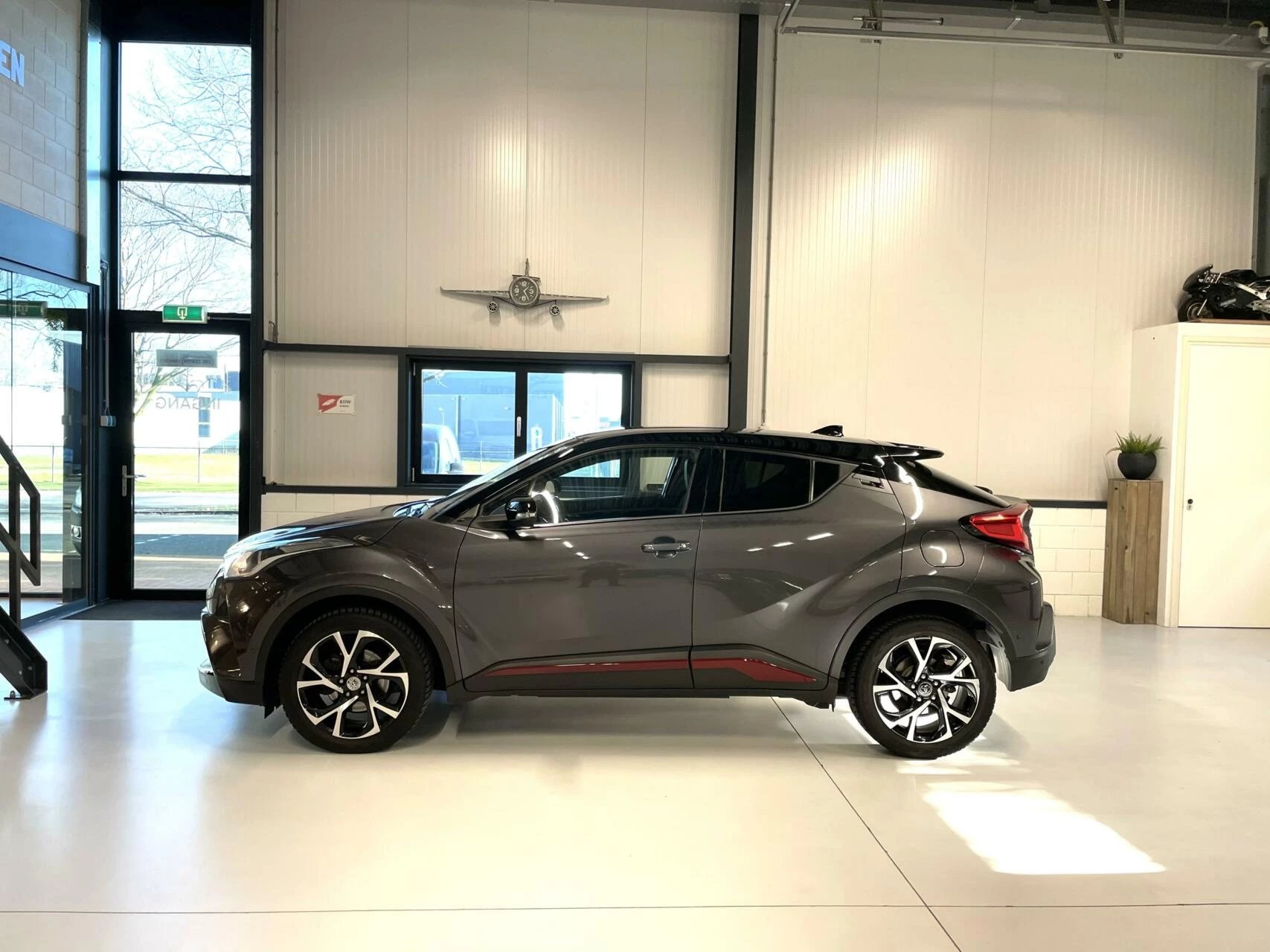 Hoofdafbeelding Toyota C-HR