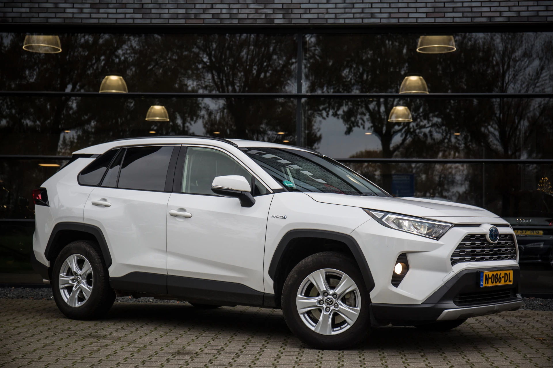 Hoofdafbeelding Toyota RAV4