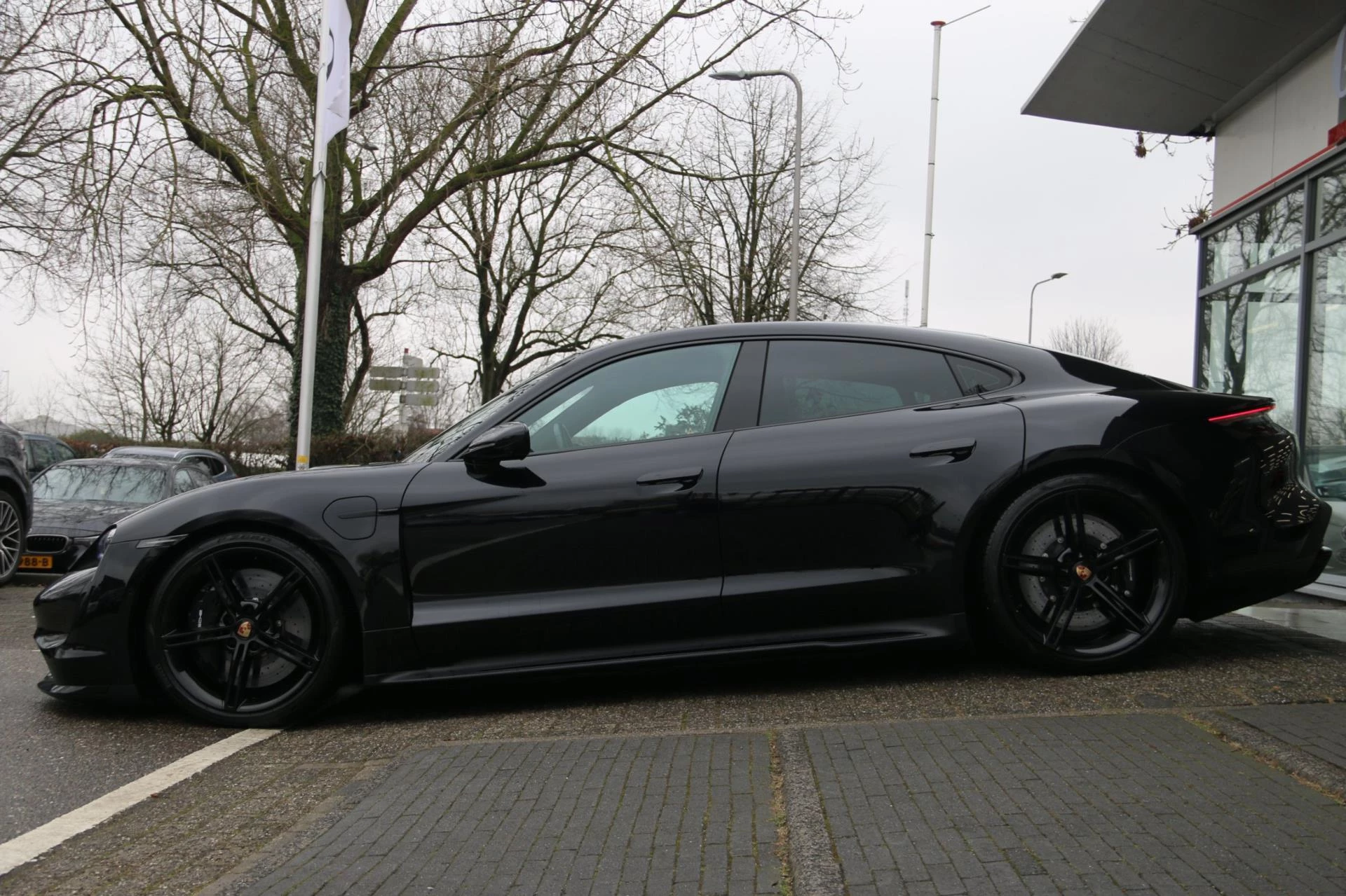 Hoofdafbeelding Porsche Taycan