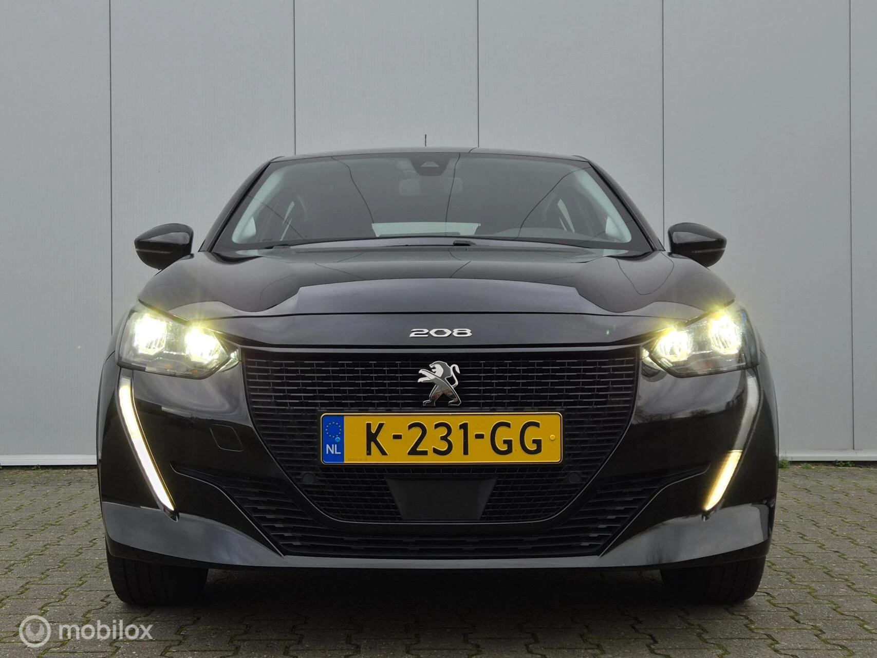 Hoofdafbeelding Peugeot e-208