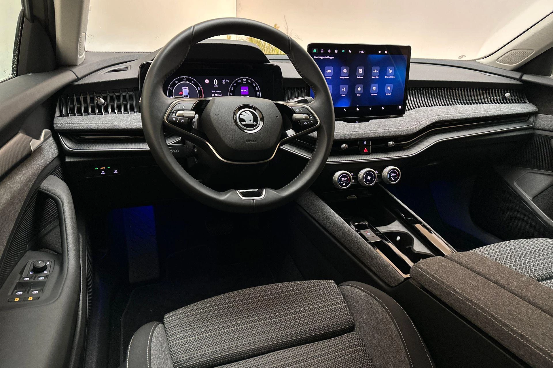 Hoofdafbeelding Škoda Superb