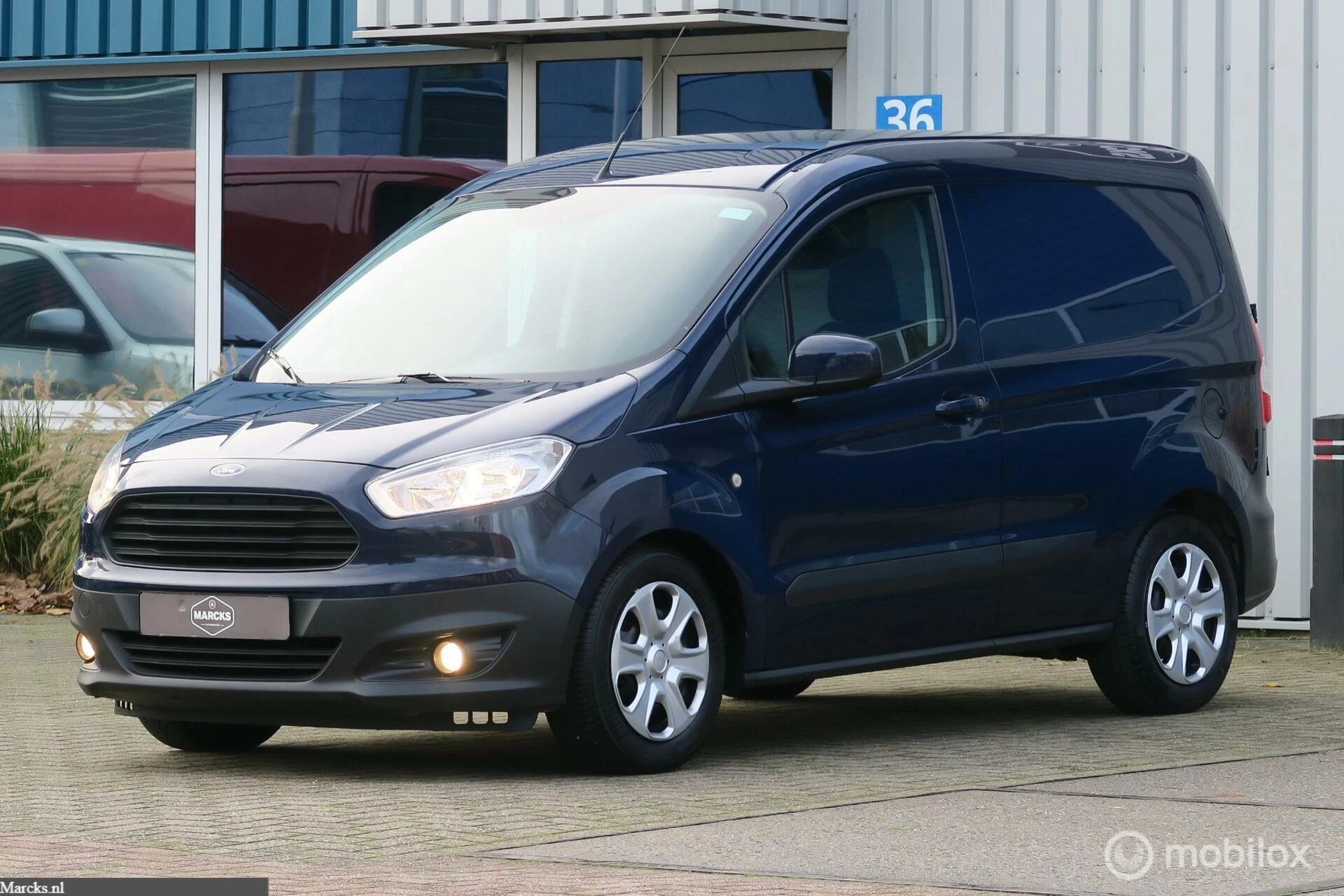 Hoofdafbeelding Ford Transit Courier