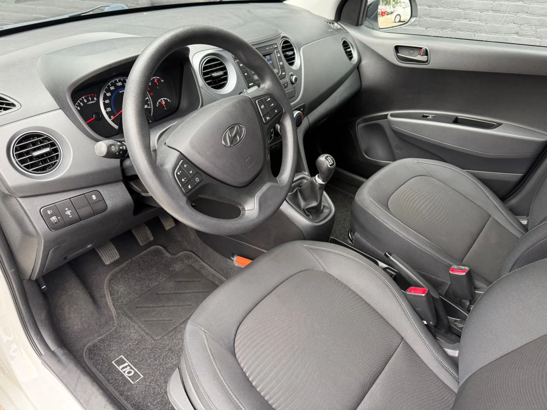 Hoofdafbeelding Hyundai i10