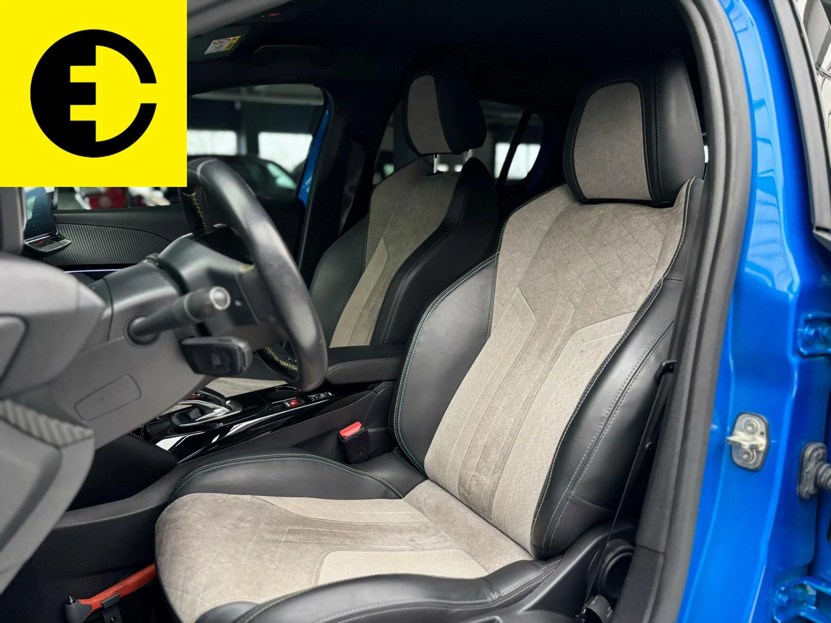 Hoofdafbeelding Peugeot e-208