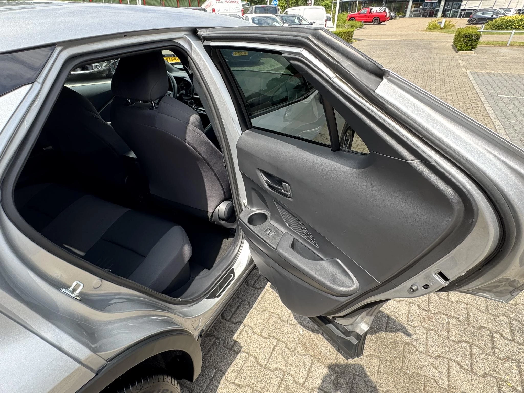 Hoofdafbeelding Toyota C-HR