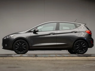 Hoofdafbeelding Ford Fiesta Ford Fiesta 1.1 Sport (APPLE CARPLAY,NAVI,LED,CRUISE,PDC,LANE ASSIST,SPORTSTOELEN,NETTE STAAT)
